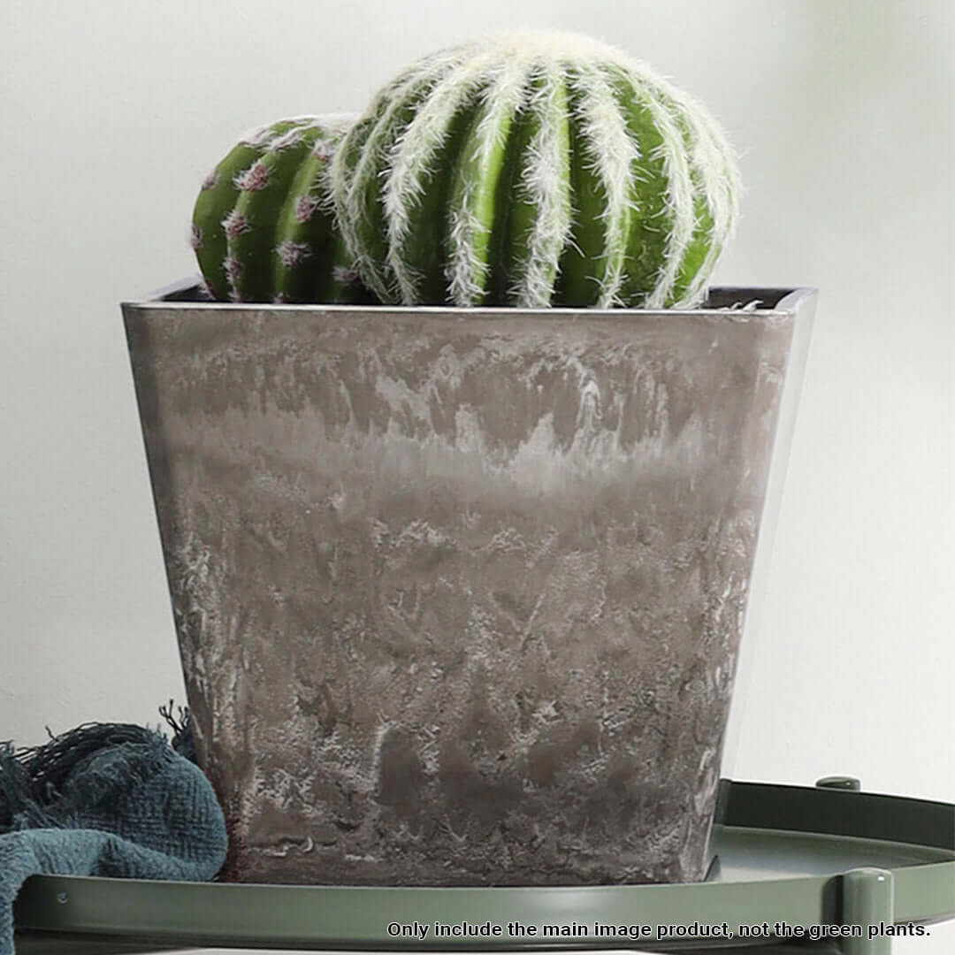 Affordable gray ceramic planter - quality homeware  for value furniture décoration