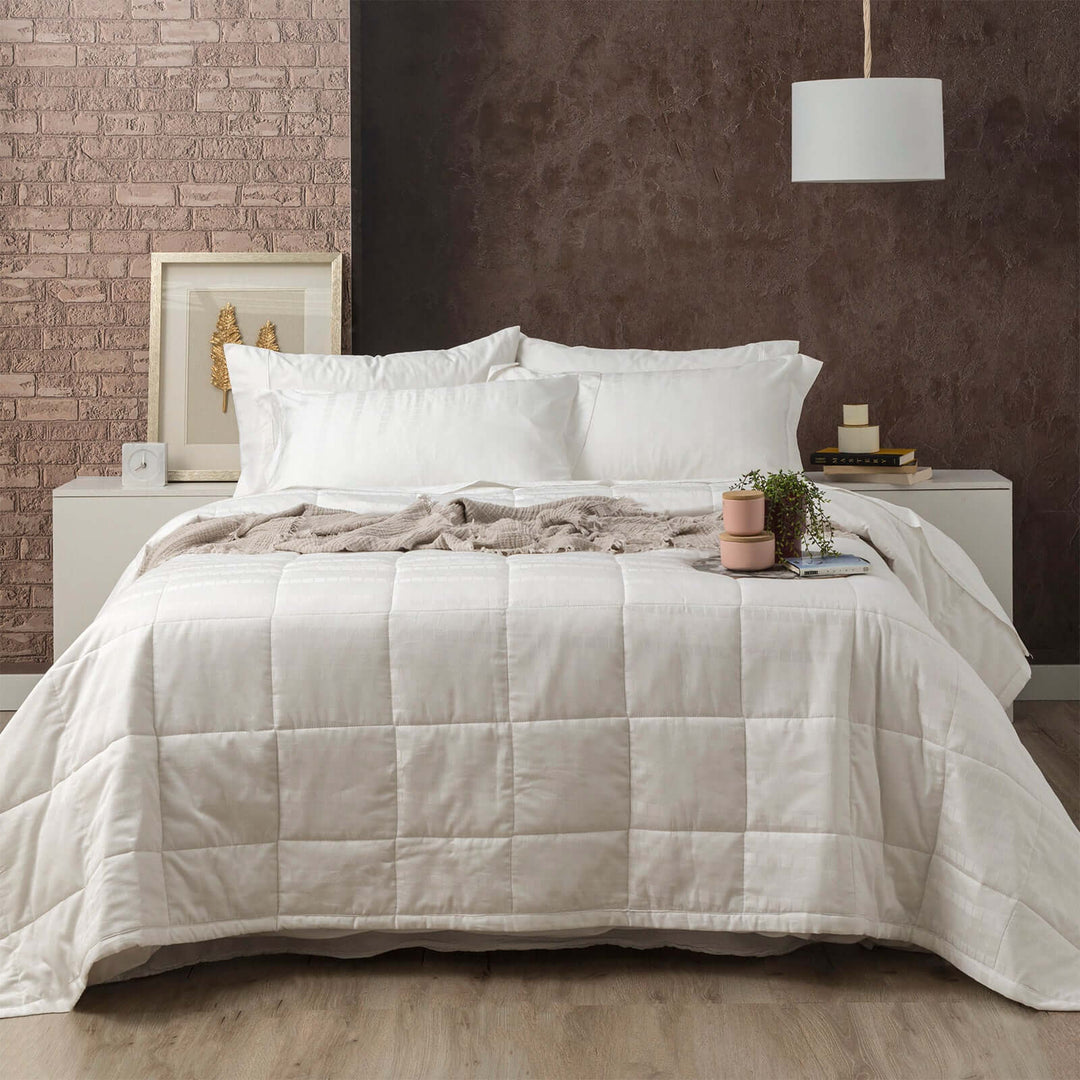 DSZ Product, feed-cond-new, feed-sl-DSZ Freight Payable, newDamask 500 Tc Cotton Jacquard White Comforter Set By Ddecor Home Queen - Premium Home & Garden > Bedding > Quilts & Duvets from Ddecor Home ! Shop Online Buy Now at S & D's Value Store Family Business Best Customer ServiceDSZ Product, feed-cond-new, feed-sl-DSZ Freight Payable, new