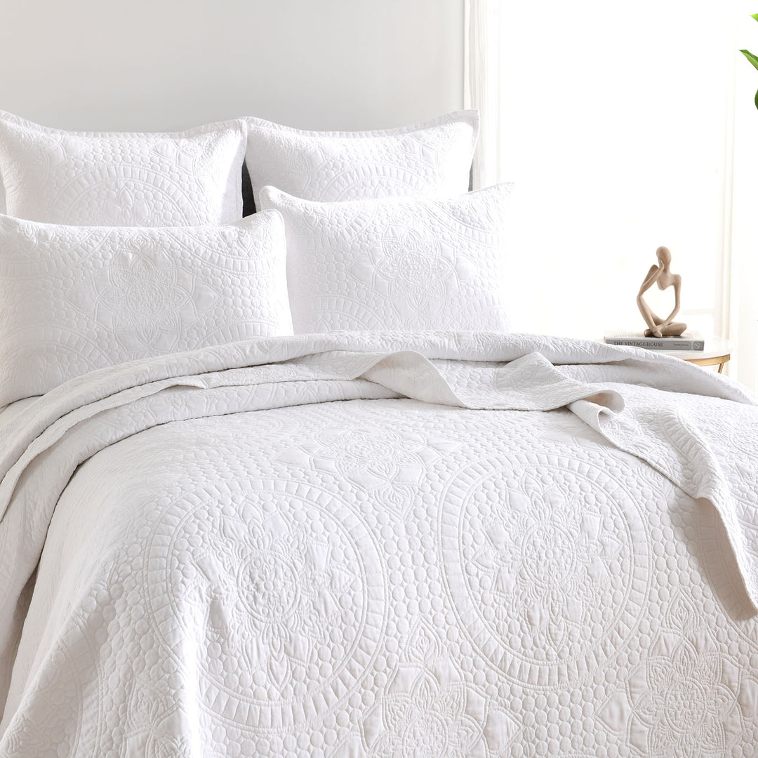 DSZ Product, feed-cond-new, feed-sl-DSZ Freight Payable, newAsher Jacquard Coverlet White Set By Renee Taylor Queen/King - Premium Home & Garden > Bedding > Bed Sheets from Renee Taylor ! Shop Online Buy Now at S & D's Value Store Family Business Best Customer ServiceDSZ Product, feed-cond-new, feed-sl-DSZ Freight Payable, new