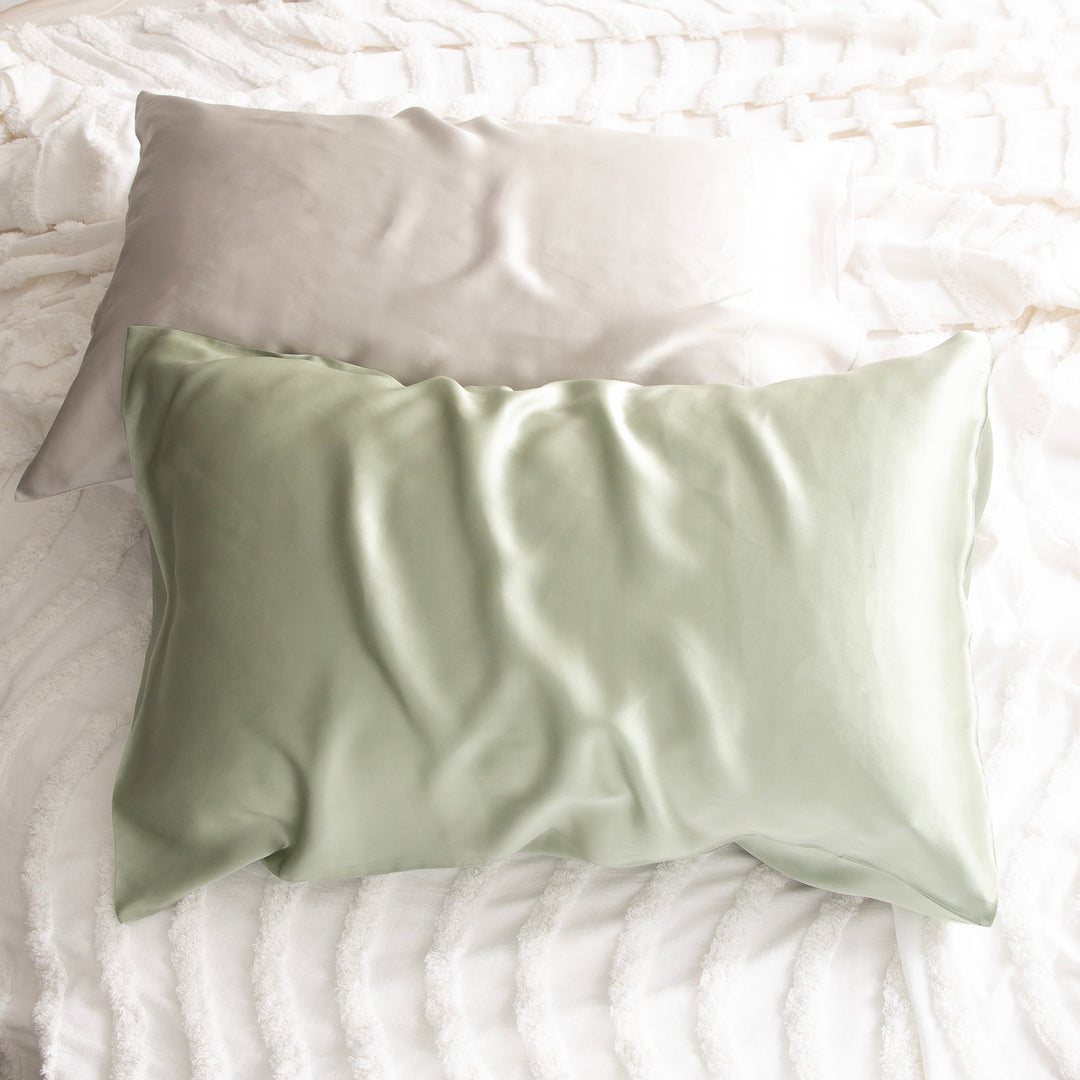 DSZ Product, feed-cond-new, feed-sl-DSZ Freight Payable, new100% Mulberry Silk Sage Standard Pillowcase By Renee Taylor - Premium Home & Garden > Bedding > Pillowcases from Renee Taylor ! Shop Online Buy Now at S & D's Value Store Family Business Best Customer ServiceDSZ Product, feed-cond-new, feed-sl-DSZ Freight Payable, new