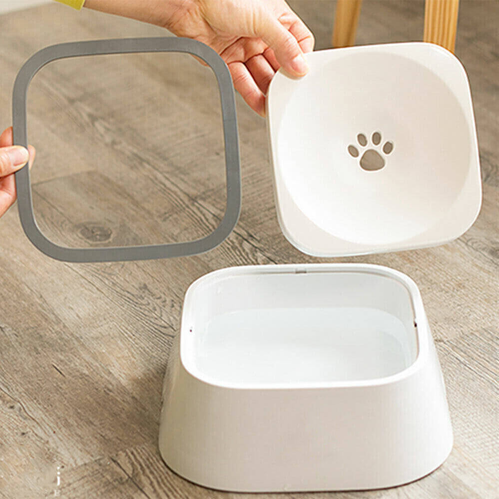 YES4PETS medium no spill feeder bowl with removable floating disk for cleaner pet water.