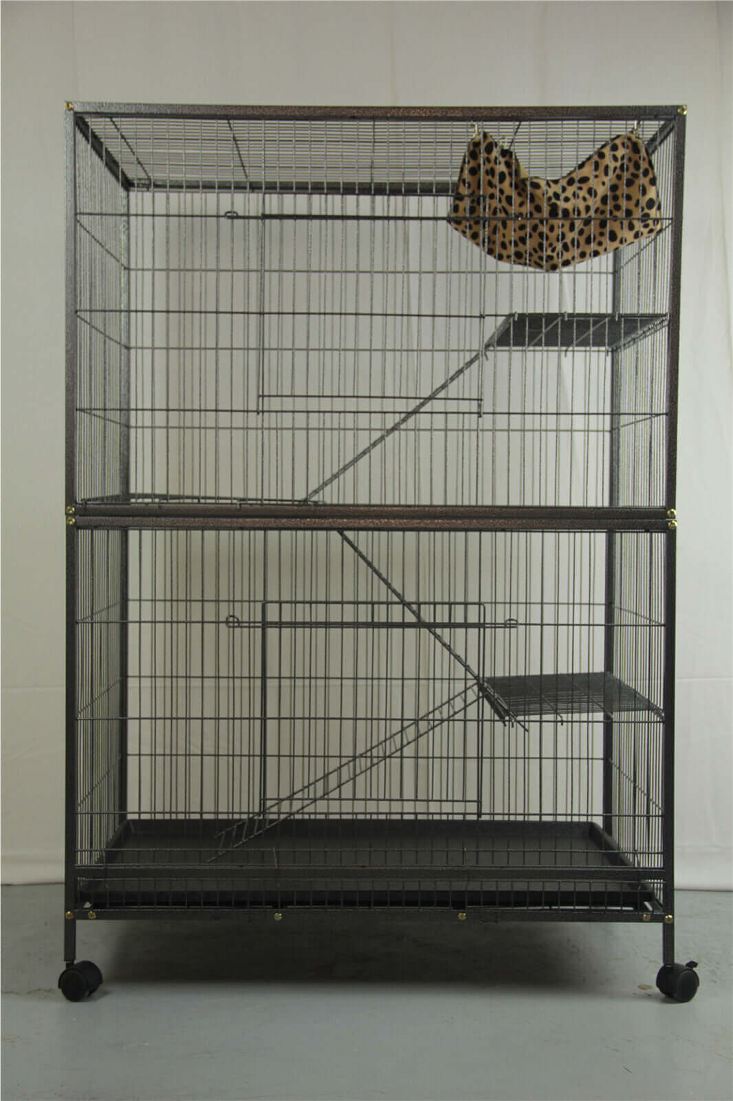 YES4PETS large bird and ferret cage with 2 platforms, 2 ladders, and a cozy hideout for pets.