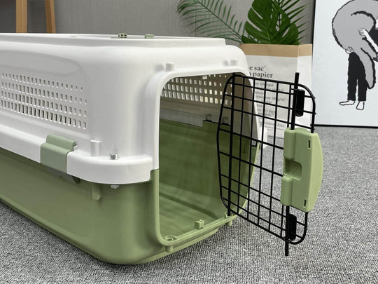 Affordable YES4PETS medium pet carrier, lightweight and durable for cats and dogs, featuring ventilation and easy access.