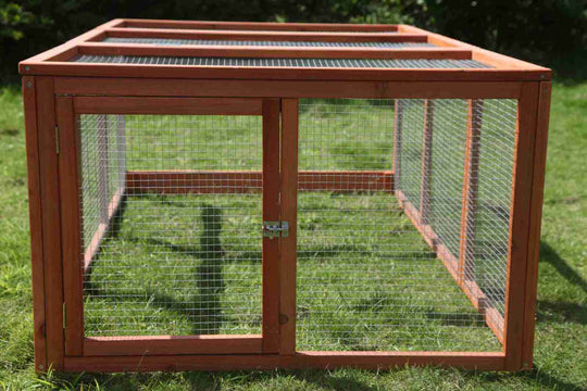 Large chicken coop run for rabbits and guinea pigs, made of solid fir wood with a wire mesh, suitable for outdoor use.