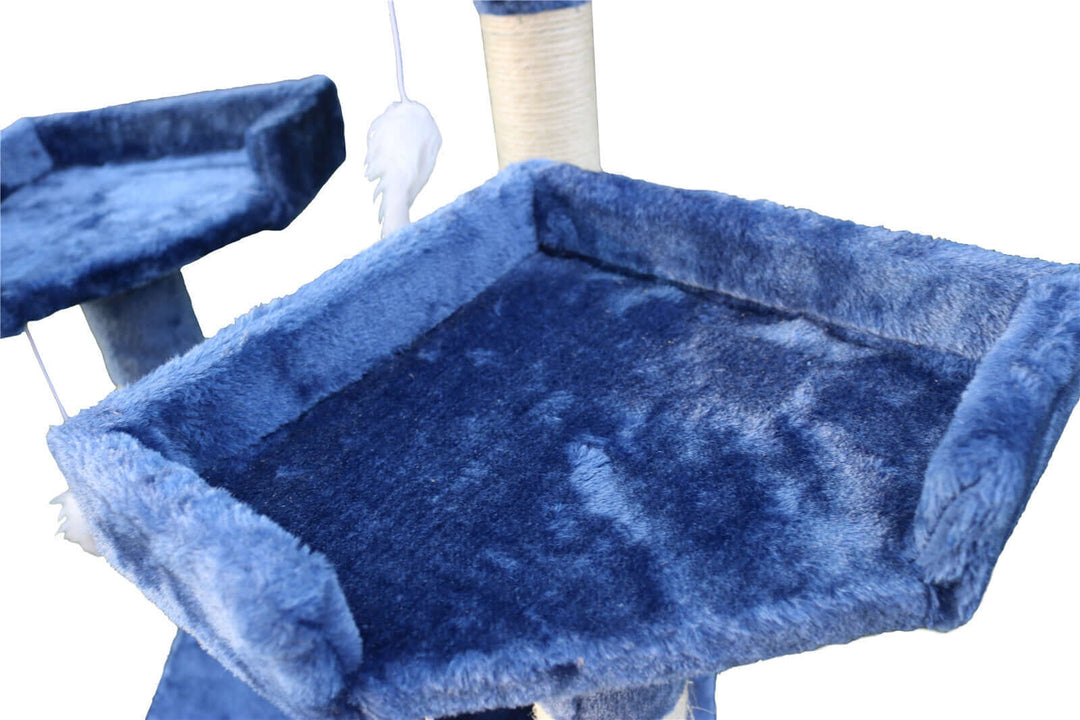 Close-up of plush blue carpeted platform on YES4PETS cat scratching post tree, highlighting comfort and quality.