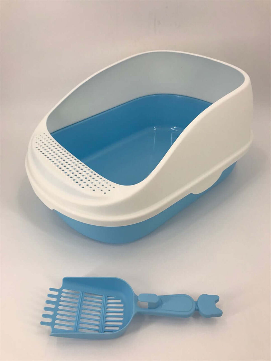 YES4PETS large deep cat litter box tray in blue with high walls and scoop for easy cleaning, preventing mess and leakage.