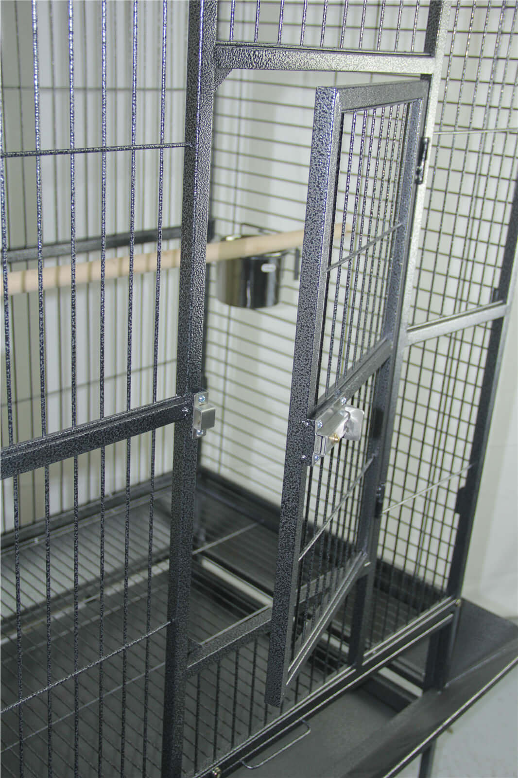 Close-up of YES4PETS large bird cage door, showing durable wrought iron design and secure locking mechanism.