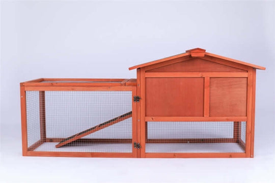 YES4PETS rabbit hutch with a metal run and wooden cage, offering affordable quality for guinea pig or rabbit owners.