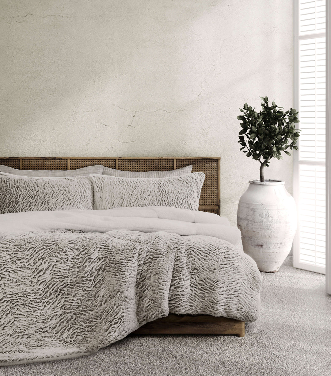 DSZ Product, feed-cond-new, feed-sl-DSZ Freight PayableFaux Fur Sherpa 3Pce Comforter Set - Single/Double - Premium Home & Garden > Bedding > Duvet Covers from Ardor Boudoir ! Shop Online Buy Now at S & D's Value Store Family Business Best Customer ServiceDSZ Product, feed-cond-new, feed-sl-DSZ Freight Payable