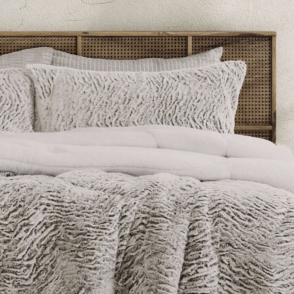 DSZ Product, feed-cond-new, feed-sl-DSZ Freight PayableFaux Fur Sherpa 3Pce Comforter Set - Single/Double - Premium Home & Garden > Bedding > Duvet Covers from Ardor Boudoir ! Shop Online Buy Now at S & D's Value Store Family Business Best Customer ServiceDSZ Product, feed-cond-new, feed-sl-DSZ Freight Payable