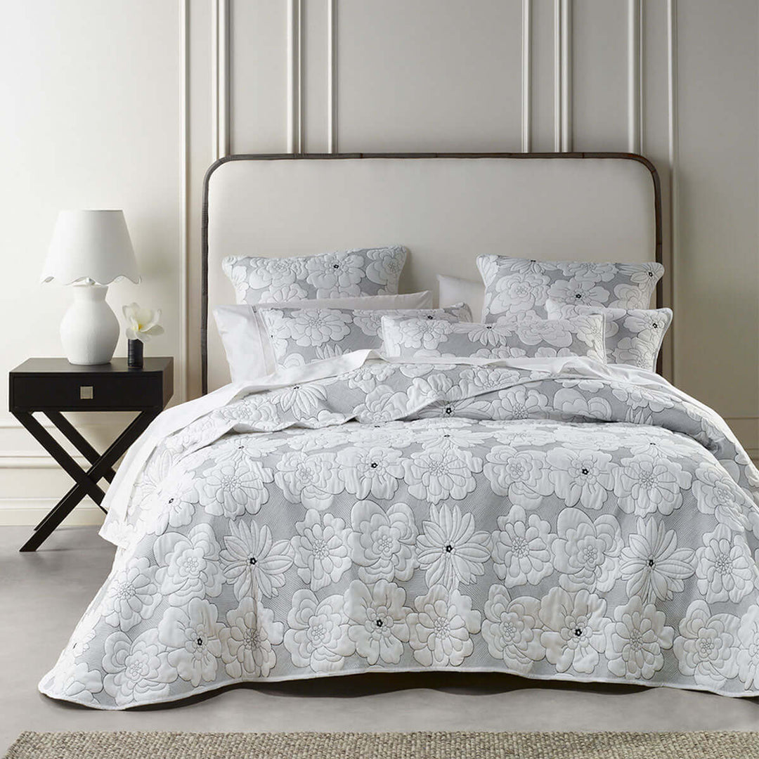 _label_, DSZ Product, feed-cond-new, feed-sl-free shipping, free-shipping, newBianca Leona White 4 Pcs Bedspread Set Queen - Premium Home & Garden > Bedding > Duvet Covers from Bianca ! Shop Online Buy Now at S & D's Value Store Family Business Best Customer Service_label_, DSZ Product, feed-cond-new, feed-sl-free shipping, free-shipping, new