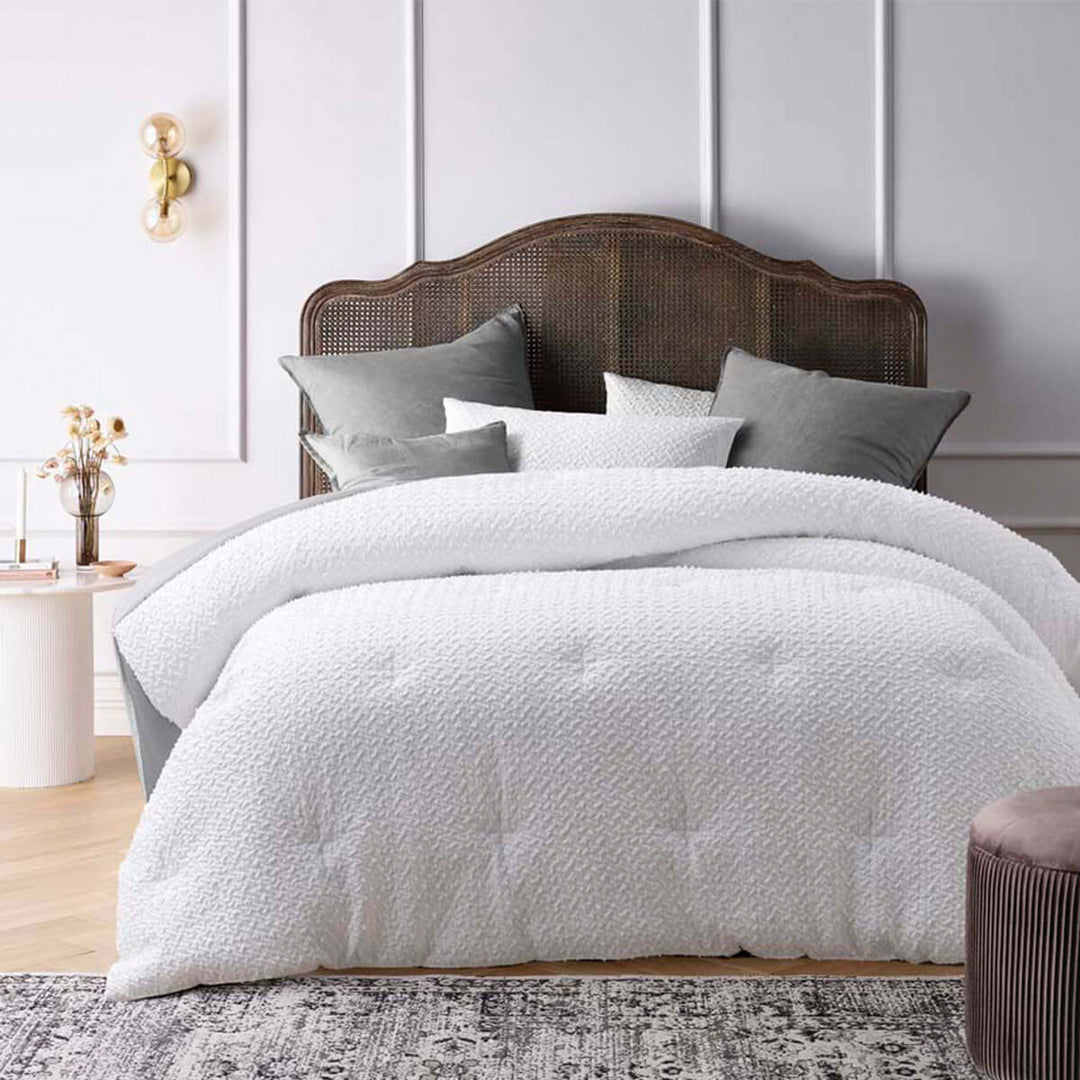 _label_, DSZ Product, feed-cond-new, feed-sl-free shipping, free-shippingAccessorize Dotty Clip White 3 Piece Jacquard Comforter Set King - Premium Home & Garden > Bedding > Duvet Covers from Accessorize ! Shop Online Buy Now at S & D's Value Store Family Business Best Customer Service_label_, DSZ Product, feed-cond-new, feed-sl-free shipping, free-shipping