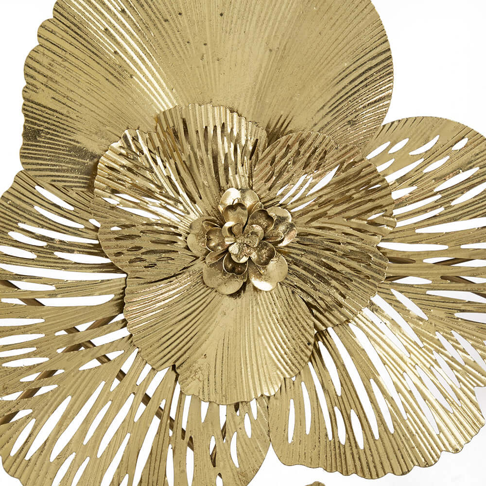 Luxurious gold floral decor with intricate leaf patterns, perfect for Art Deco inspired interiors. Affordable and quality design.