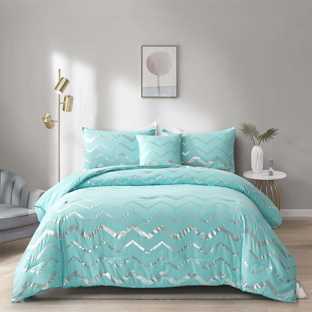 _label_, DSZ Product, feed-cond-new, feed-sl-free shipping, free-shipping, newBlue Gradient Comforter Set, King Size, Modern 3 - Piece Bedding With Pillowcases - Premium Home & Garden > Bedding > Quilts & Duvets from Styleforhome ! Shop Online Buy Now at S & D's Value Store Family Business Best Customer Service_label_, DSZ Product, feed-cond-new, feed-sl-free shipping, free-shipping, new