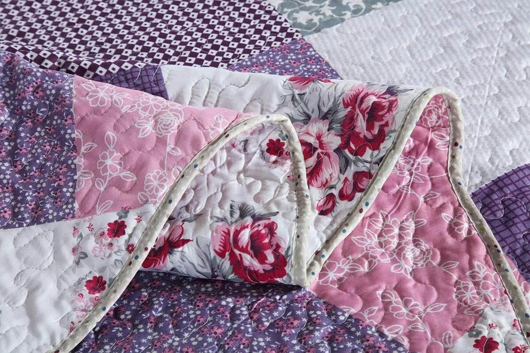 _label_, DSZ Product, feed-cond-new, feed-sl-free shipping, free-shippingQuaint Quilted Bedspread And Pillowcovers Set: Perfect For A Cozy Retreat - Queen Size - Premium Home & Garden > Bedding > Blankets & Throws from Styleforhome ! Shop Online Buy Now at S & D's Value Store Family Business Best Customer Service_label_, DSZ Product, feed-cond-new, feed-sl-free shipping, free-shipping