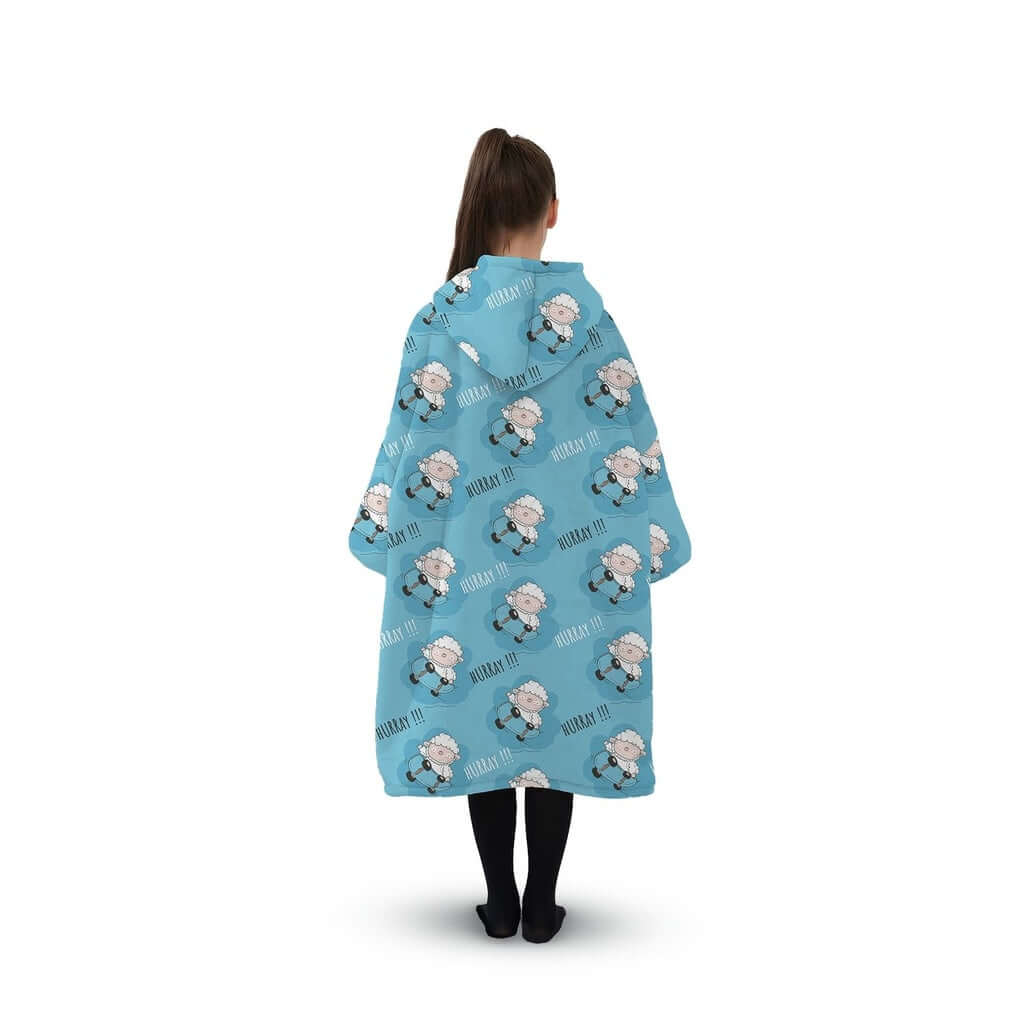 GOMINIMO kids hoodie blanket in light blue with sheep design, featuring cozy flannel and Sherpa fleece, ideal for warmth.